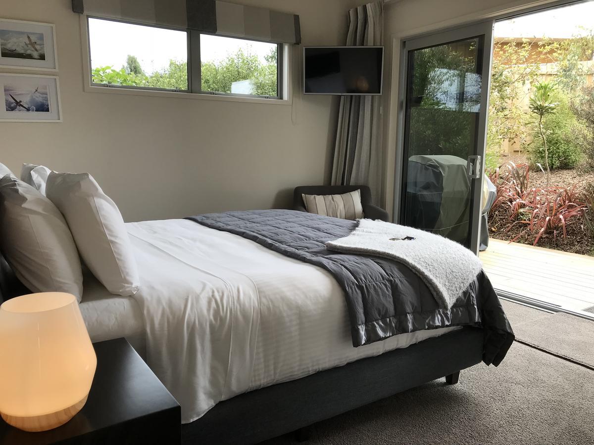 Aviator Villa New Plymouth Exterior photo