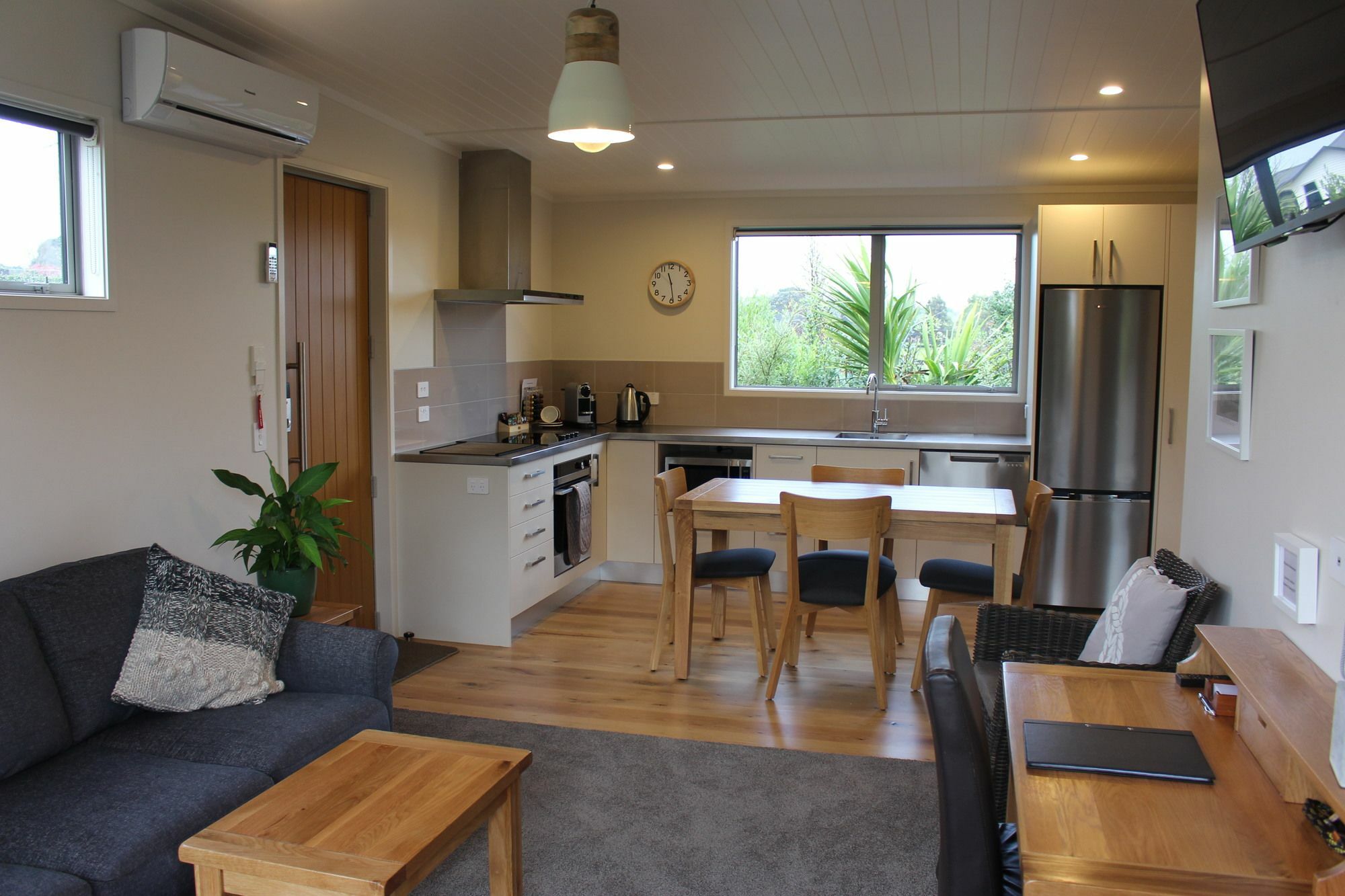 Aviator Villa New Plymouth Exterior photo